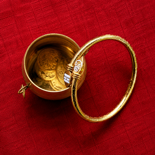 Divine Gold-Tone Vel & Tripundra Kada
