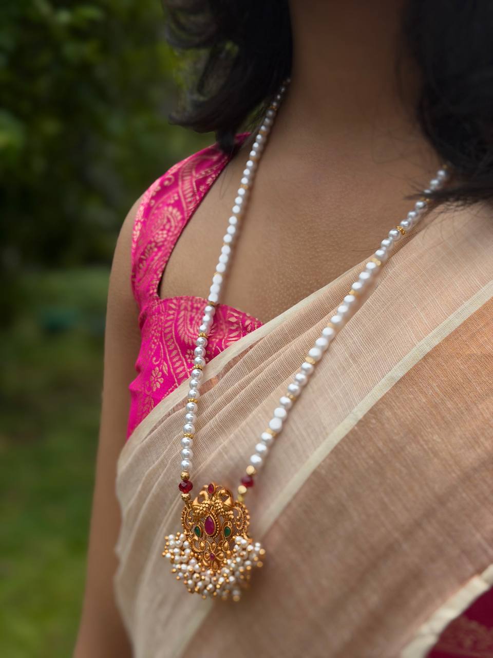 Pearl Necklace with Gold Pendant